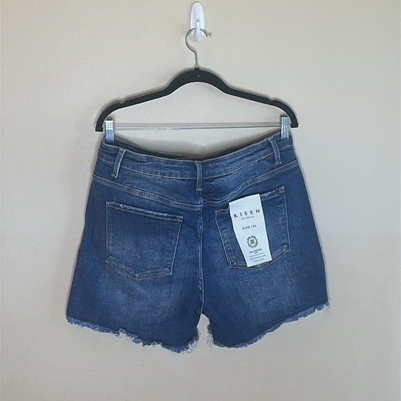 Risen High Rise Shorts Dark Wash Womens Size 1XL Distressed - Picture 11 of 15